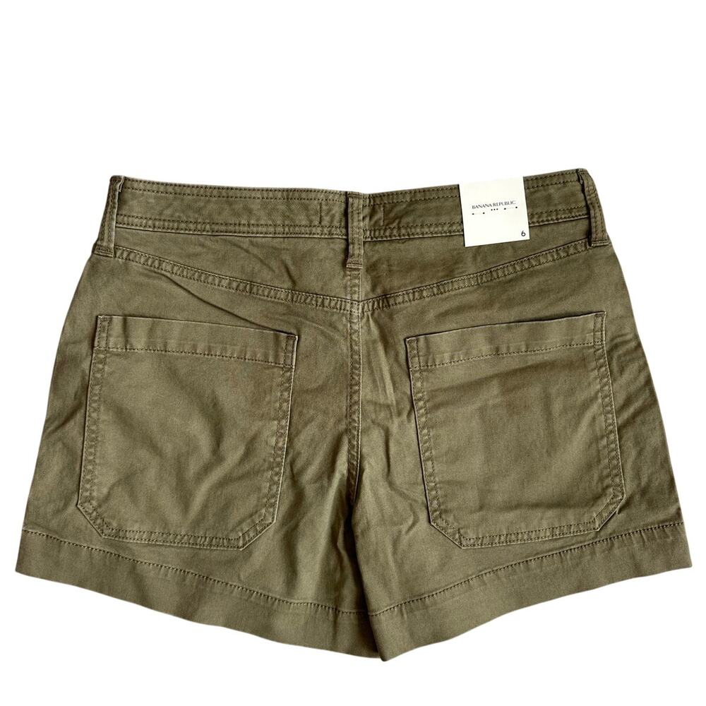 Banana Republic Military Green, Mid Rise, Chino/Khaki Shorts NWT- 6 - Picture 2 of 10